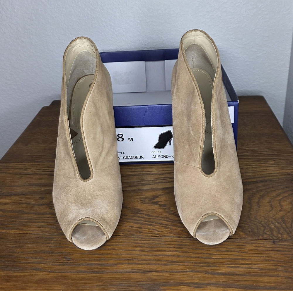 Elegant Tan Peep-Toe Women's Shoes